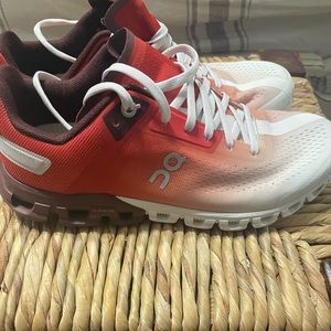 Women’s ON Tennis Shoes